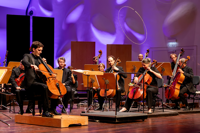 Maximilian Hornung, Solo-Cellist, und die KAP