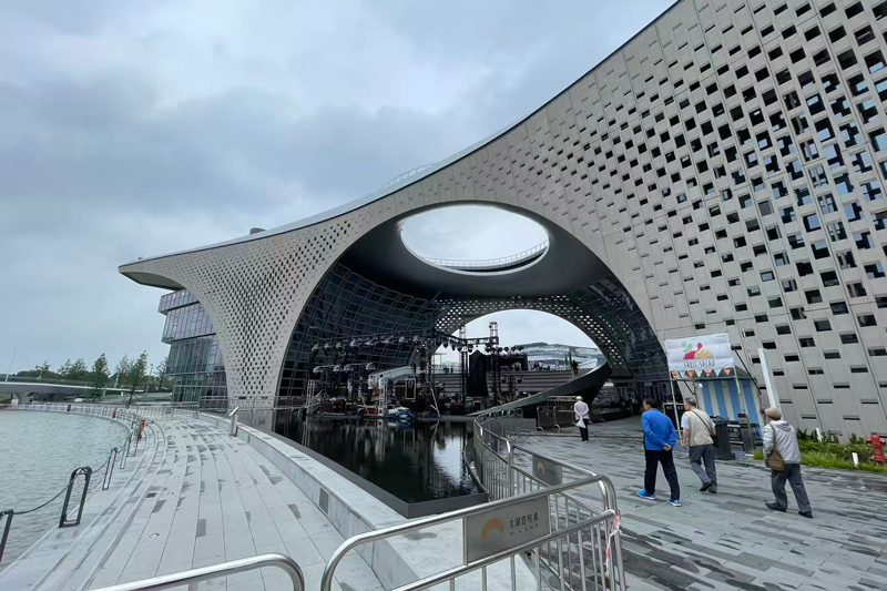 Außenansicht der Symphony Hall Wuxi